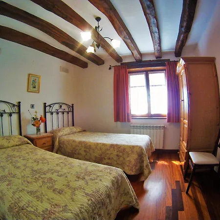 Viviendas Rurales El Canton * Cucayo