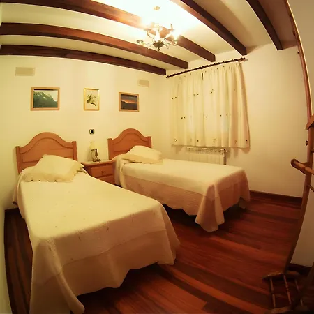 Viviendas Rurales El Canton * Cucayo