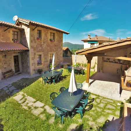 Viviendas Rurales El Canton * Cucayo
