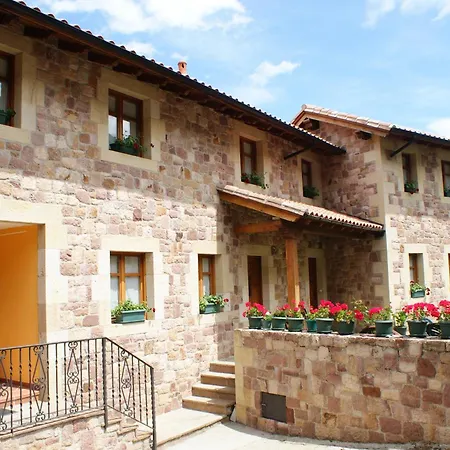 Viviendas Rurales El Canton Cucayo